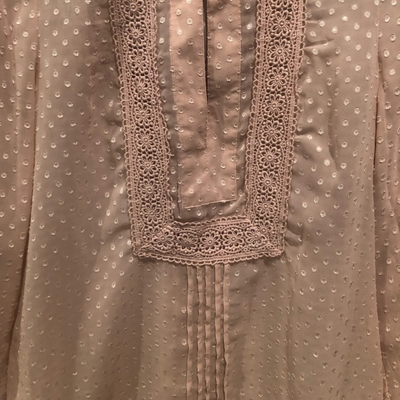 Cute DANIEL RAINN Top with Great Detail - Picture 5 of 7